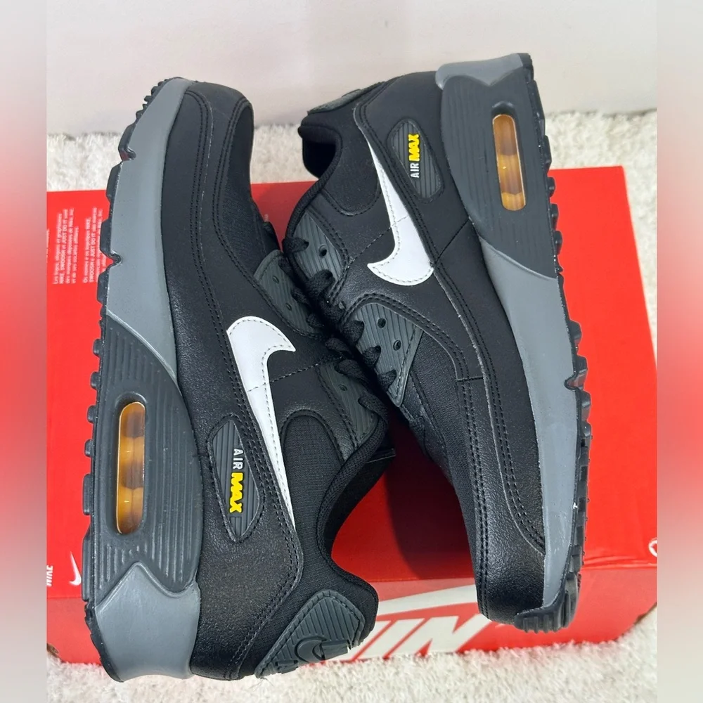 Nike Air Max 90